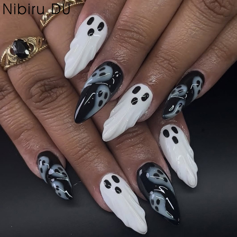 30 stks 2025 Halloween Amandel - Nail Art Emerald recensie en prijs