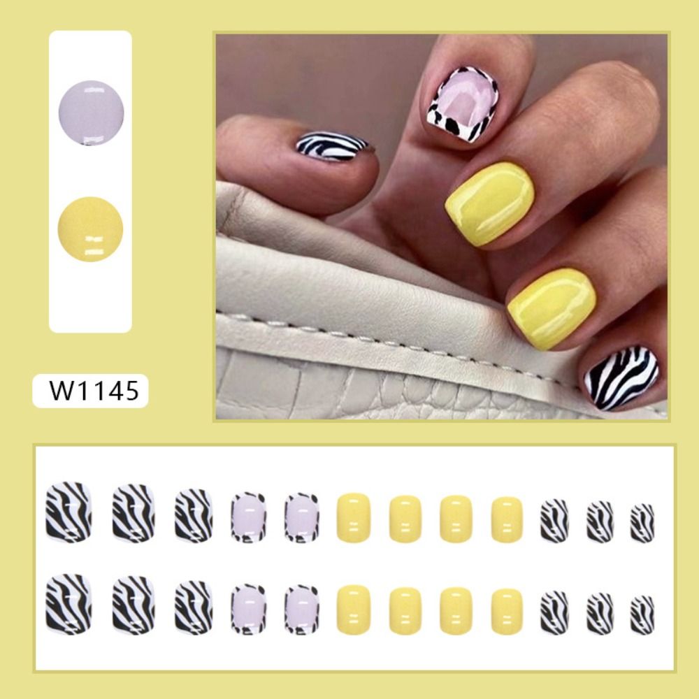 Nieuwe korte ronde kunstnagels - Nail Art Zebra recensie en prijs